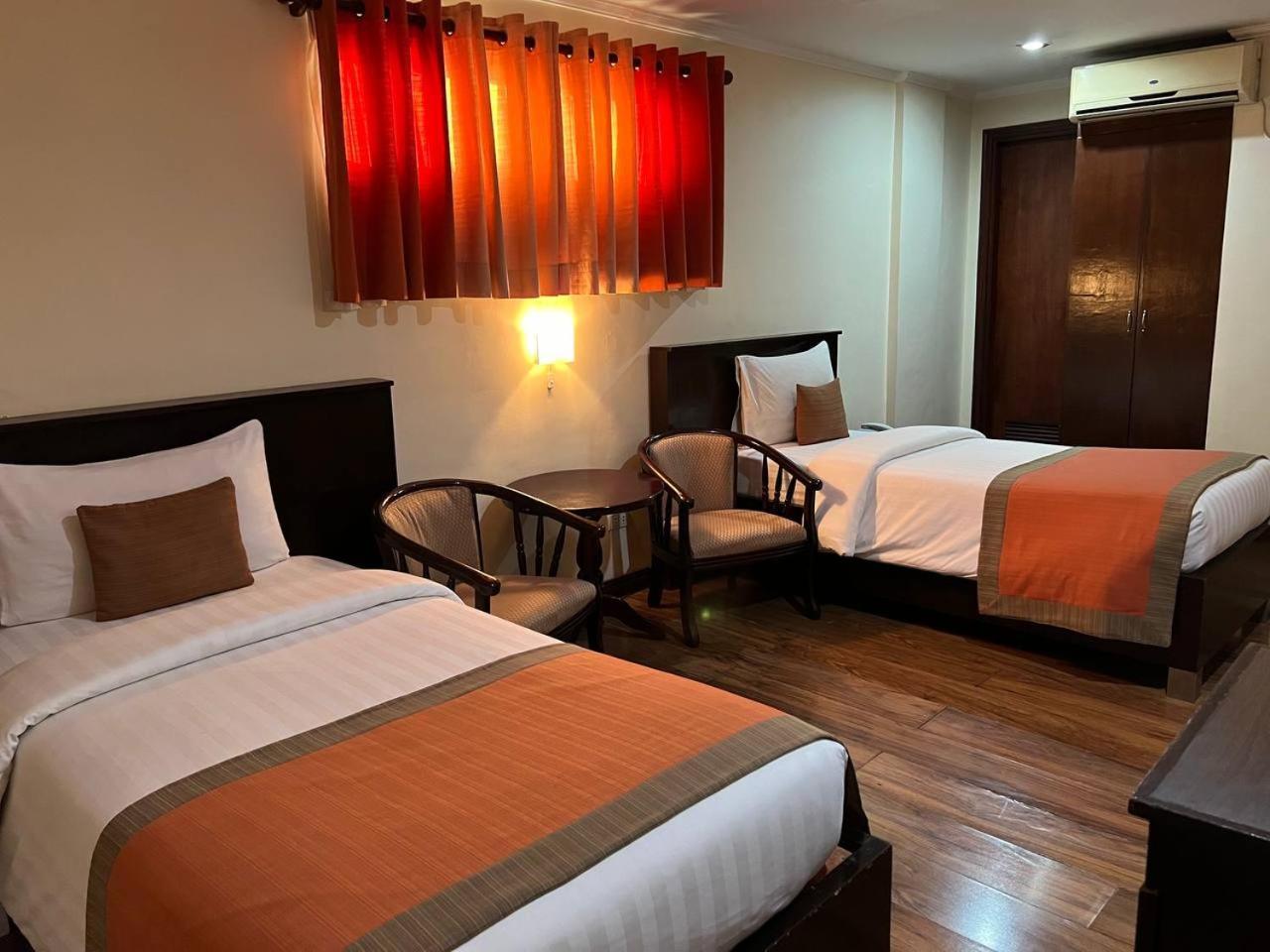 Subic Residencias Olongapo Εξωτερικό φωτογραφία