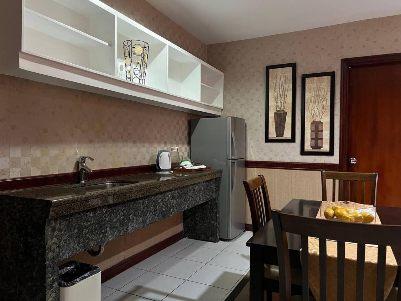 Subic Residencias Olongapo Εξωτερικό φωτογραφία