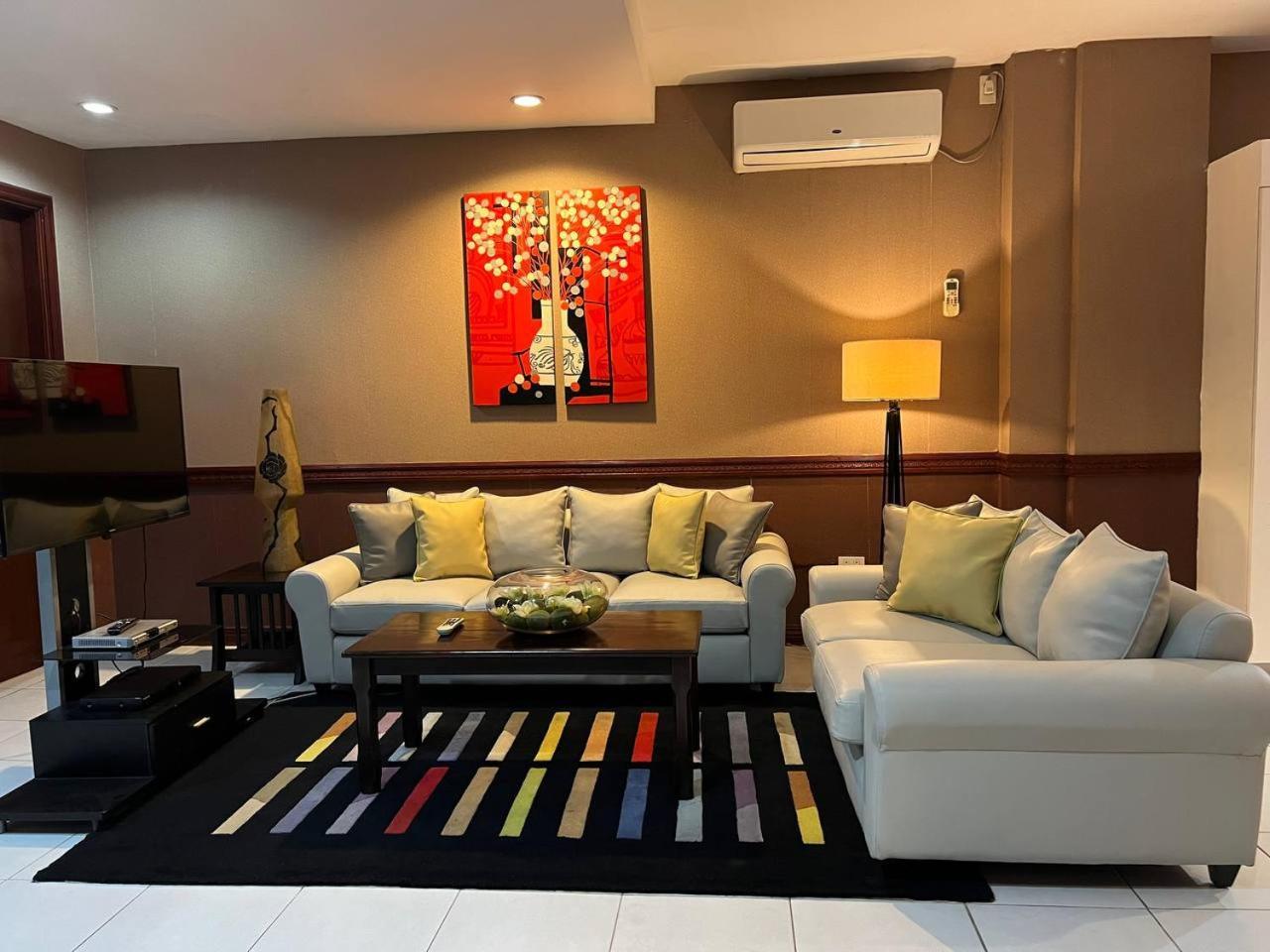 Subic Residencias Olongapo Εξωτερικό φωτογραφία