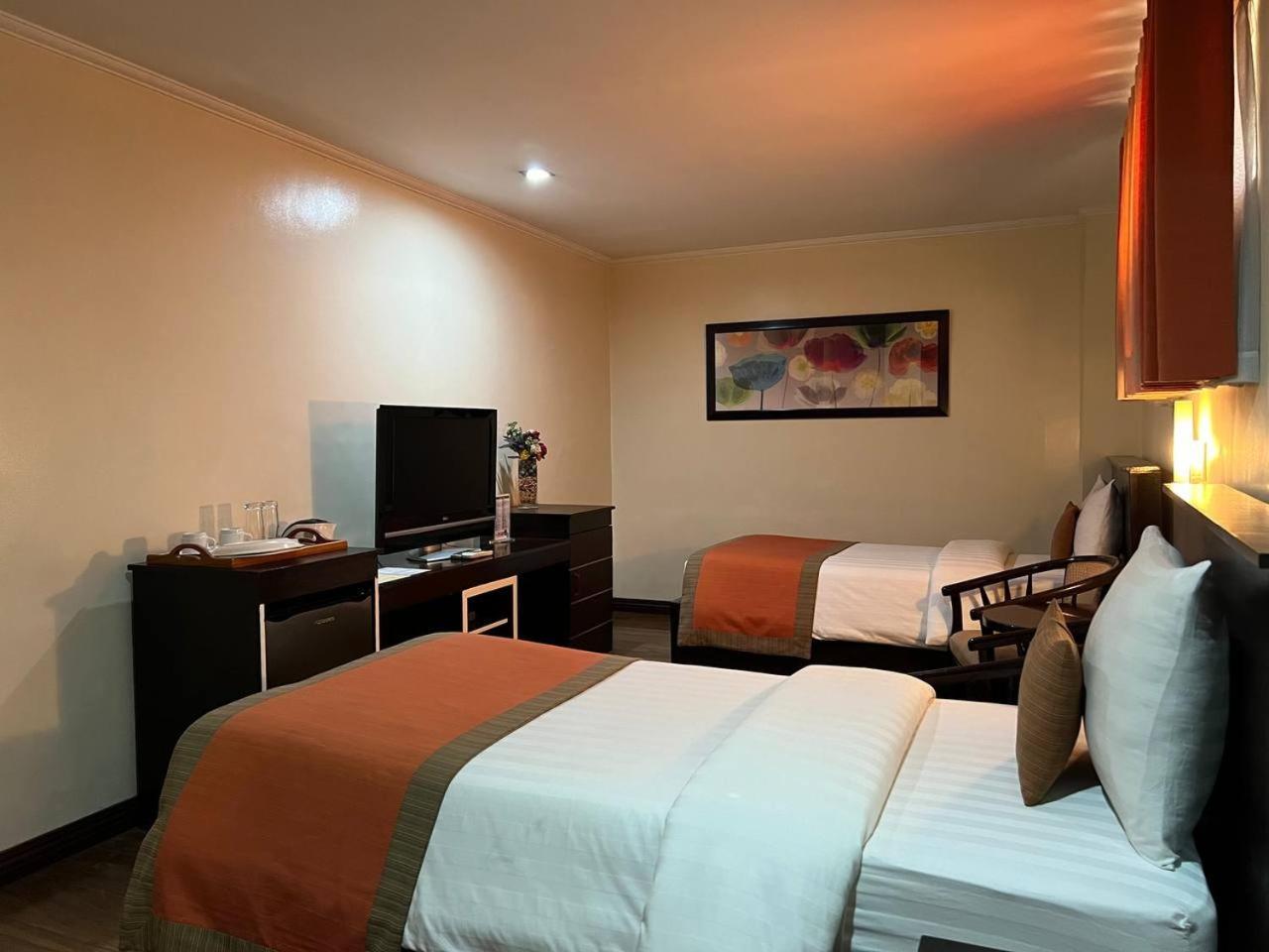 Subic Residencias Olongapo Εξωτερικό φωτογραφία