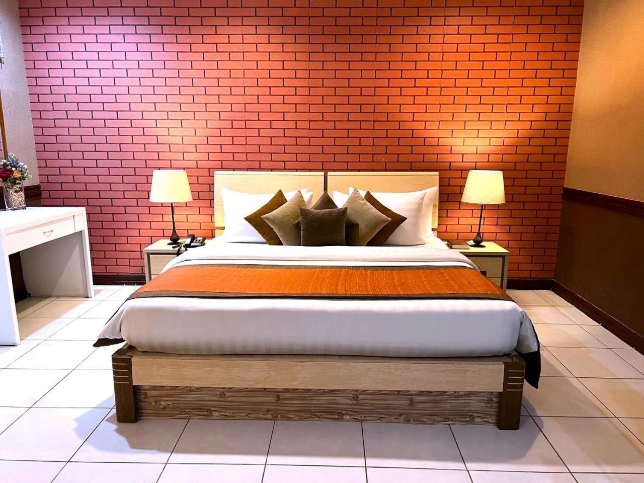 Subic Residencias Olongapo Εξωτερικό φωτογραφία